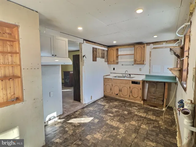 $159,900 | 176 Roosevelt Drive, Mahanoy City, PA 17948