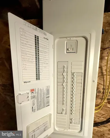 $159,900 | 176 Roosevelt Drive, Mahanoy City, PA 17948