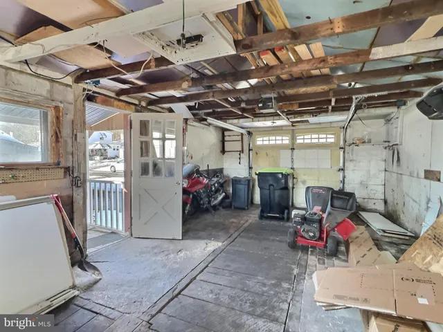 $159,900 | 176 Roosevelt Drive, Mahanoy City, PA 17948