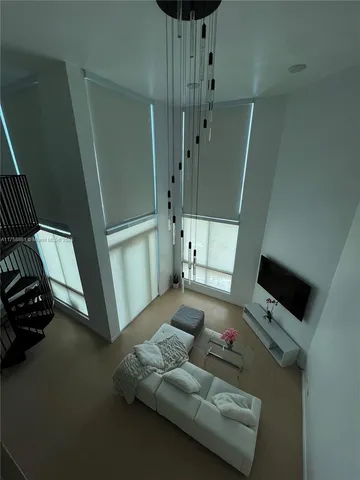 $699,000 | 300 South Biscayne Boulevard, Unit L814, Miami, FL 33131