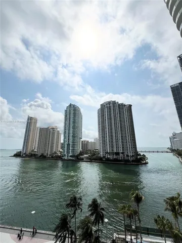 $699,000 | 300 South Biscayne Boulevard, Unit L814, Miami, FL 33131