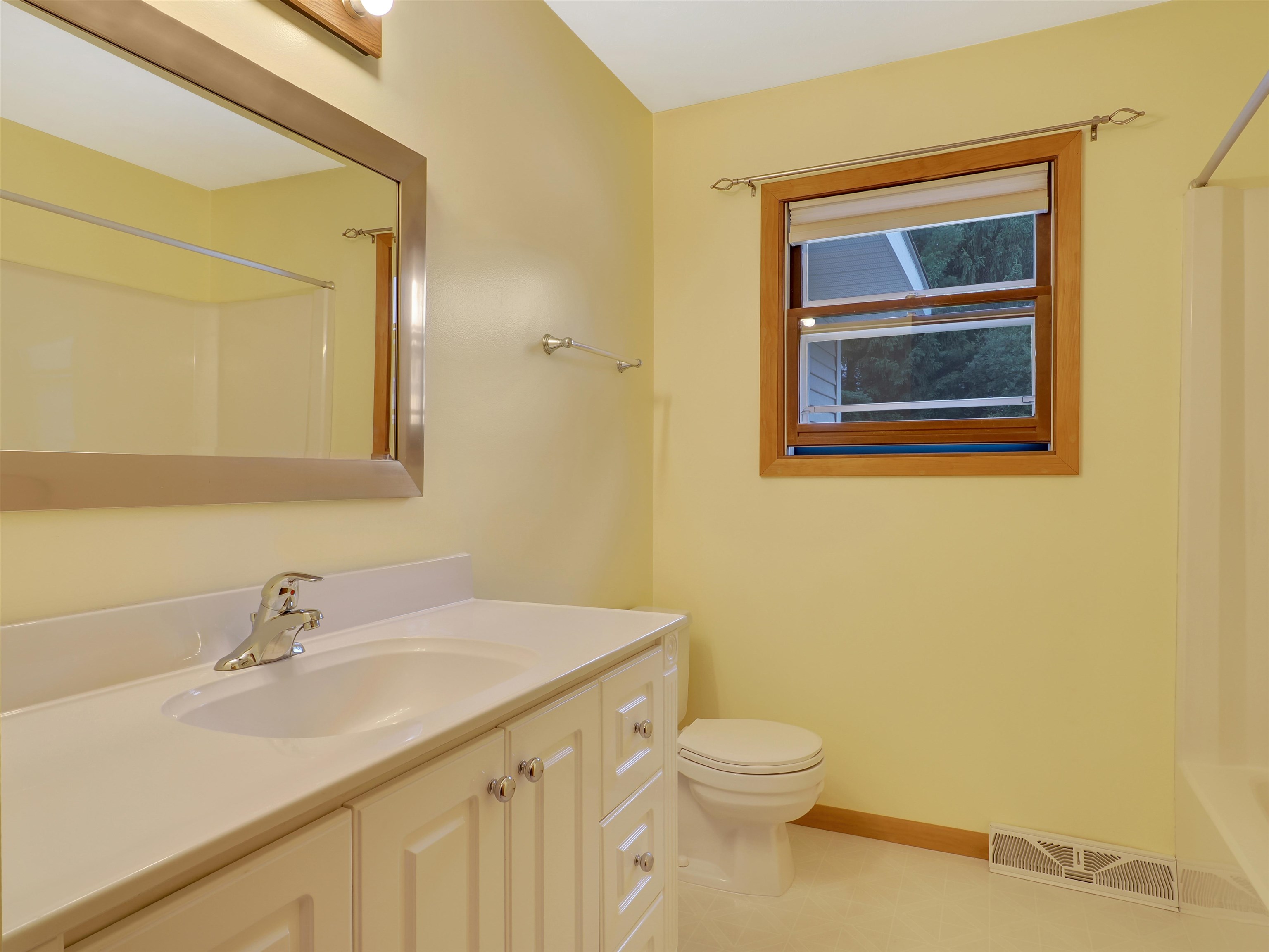 2512 Five Mile Road Traverse City, MI 49686 - Photo 6 of 7