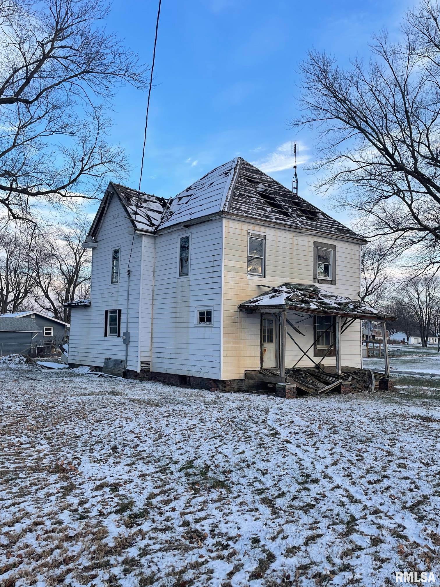 200 Anson Street Middletown, IL 62666 - Photo 2 of 5