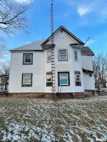 $2,500 | 200 Anson Street, Middletown, IL 62666
