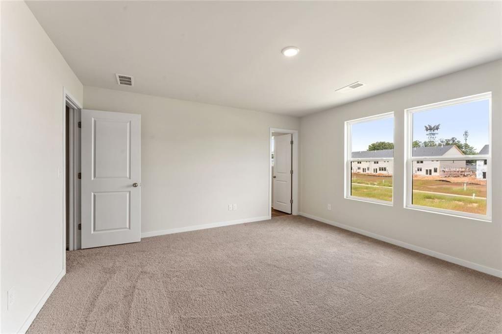 1319 Farmers Loop Marietta, GA 30008 - Photo 13 of 20