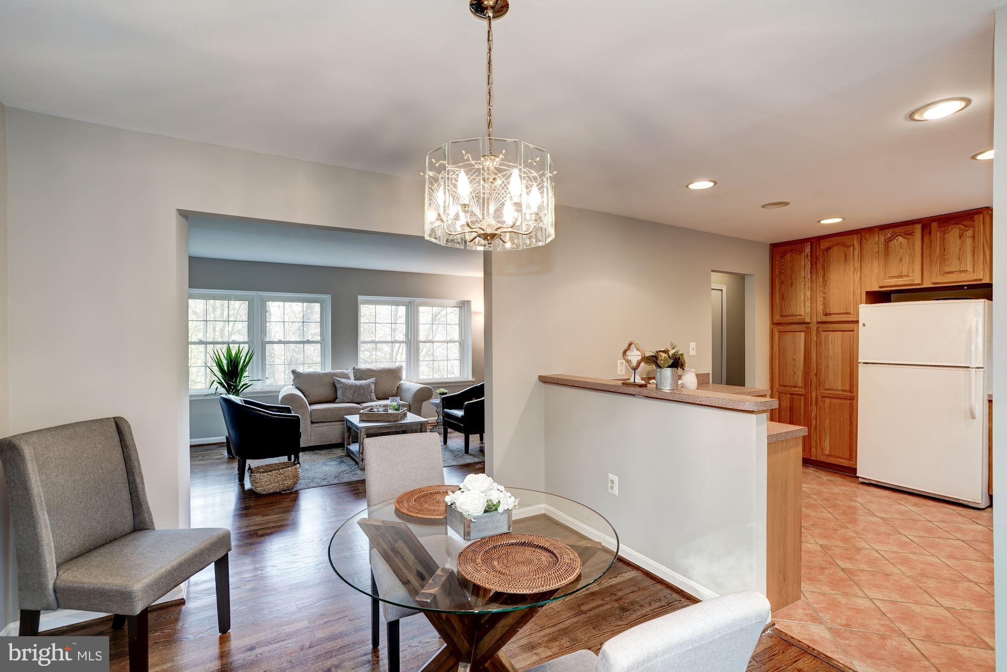 1813 Cranberry Lane Reston, VA 20191 - Photo 8 of 34 Gallery Image 8