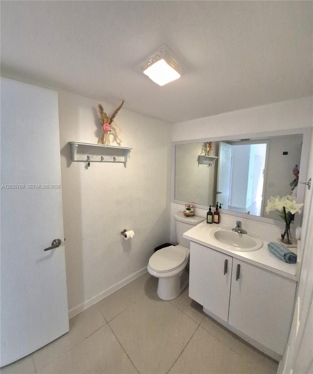 23106 Oxford Place, Unit D Boca Raton, FL 33433 - Photo 13 of 36 Down Stairs