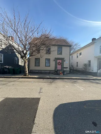 $1,900 | 7 Coit Street, Unit 2, New London, CT 06320