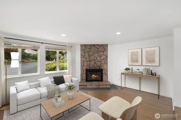 $325,000 | 12716 Northeast 120th Street, Unit H1, Kirkland, WA 98034