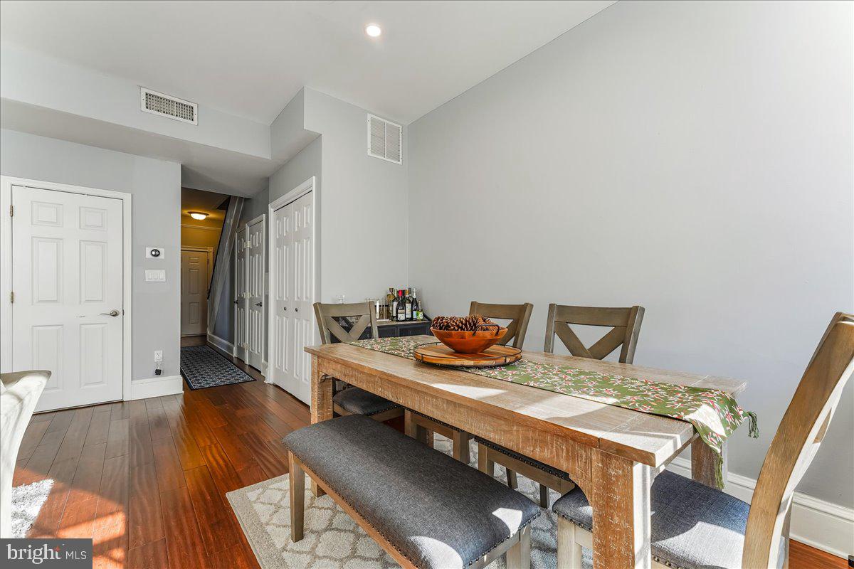 1129 Spruce Street, Unit 3 Philadelphia, PA 19107 - Photo 11 of 31