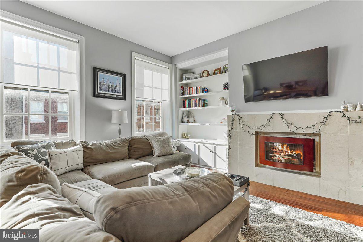 1129 Spruce Street, Unit 3 Philadelphia, PA 19107 - Photo 13 of 31