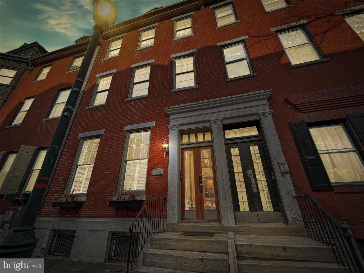 1129 Spruce Street, Unit 3 Philadelphia, PA 19107 - Photo 28 of 31