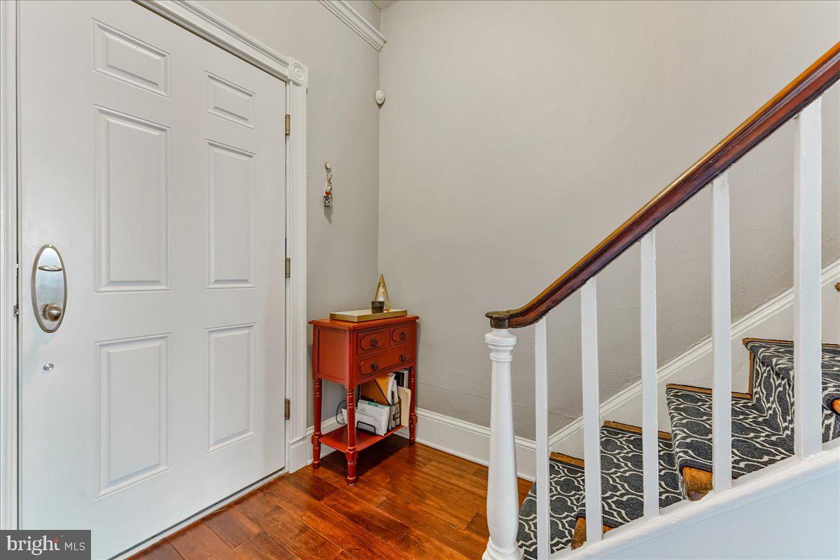 1129 Spruce Street, Unit 3 Philadelphia, PA 19107 - Photo 4 of 31