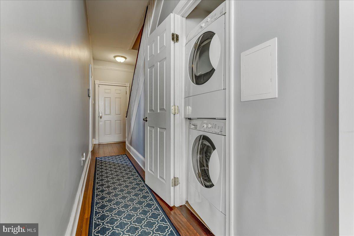 1129 Spruce Street, Unit 3 Philadelphia, PA 19107 - Photo 8 of 31