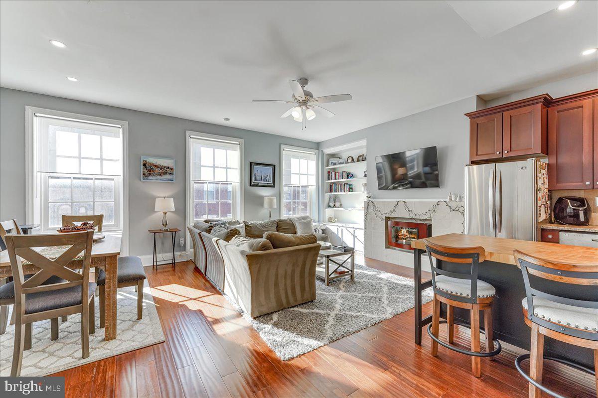 1129 Spruce Street, Unit 3 Philadelphia, PA 19107 - Photo 9 of 31