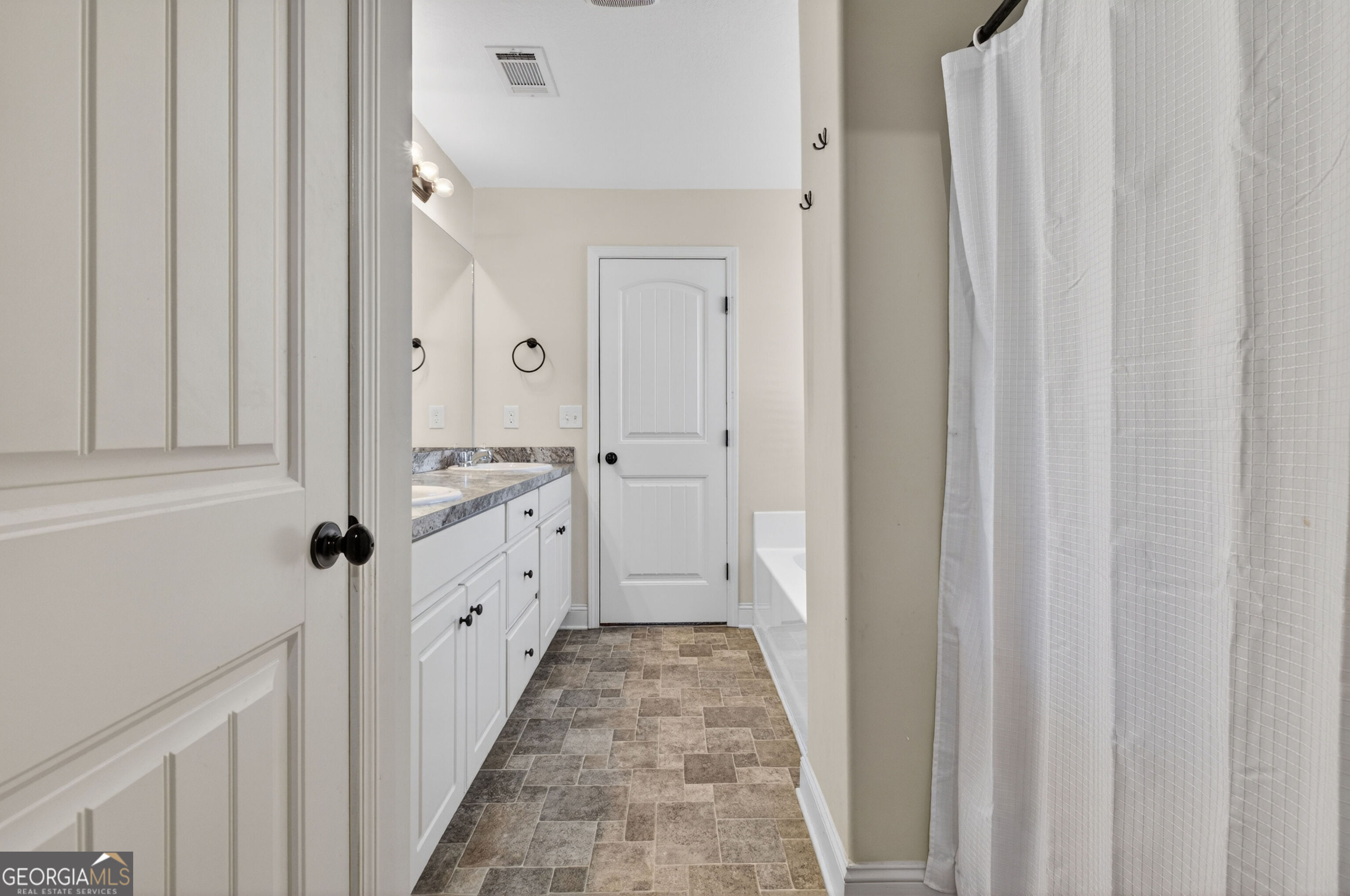 138 Brookside Drive Lula, GA 30554 - Photo 27 of 40