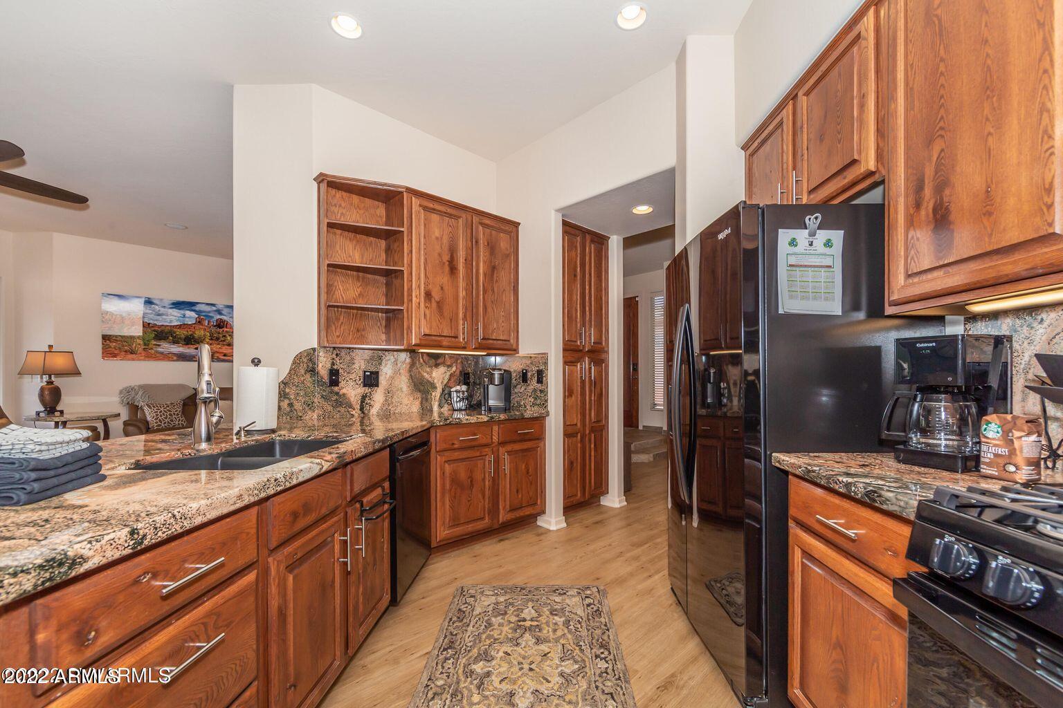 22 Heritage Circle Sedona, AZ 86351 - Photo 11 of 36 Kitchen2