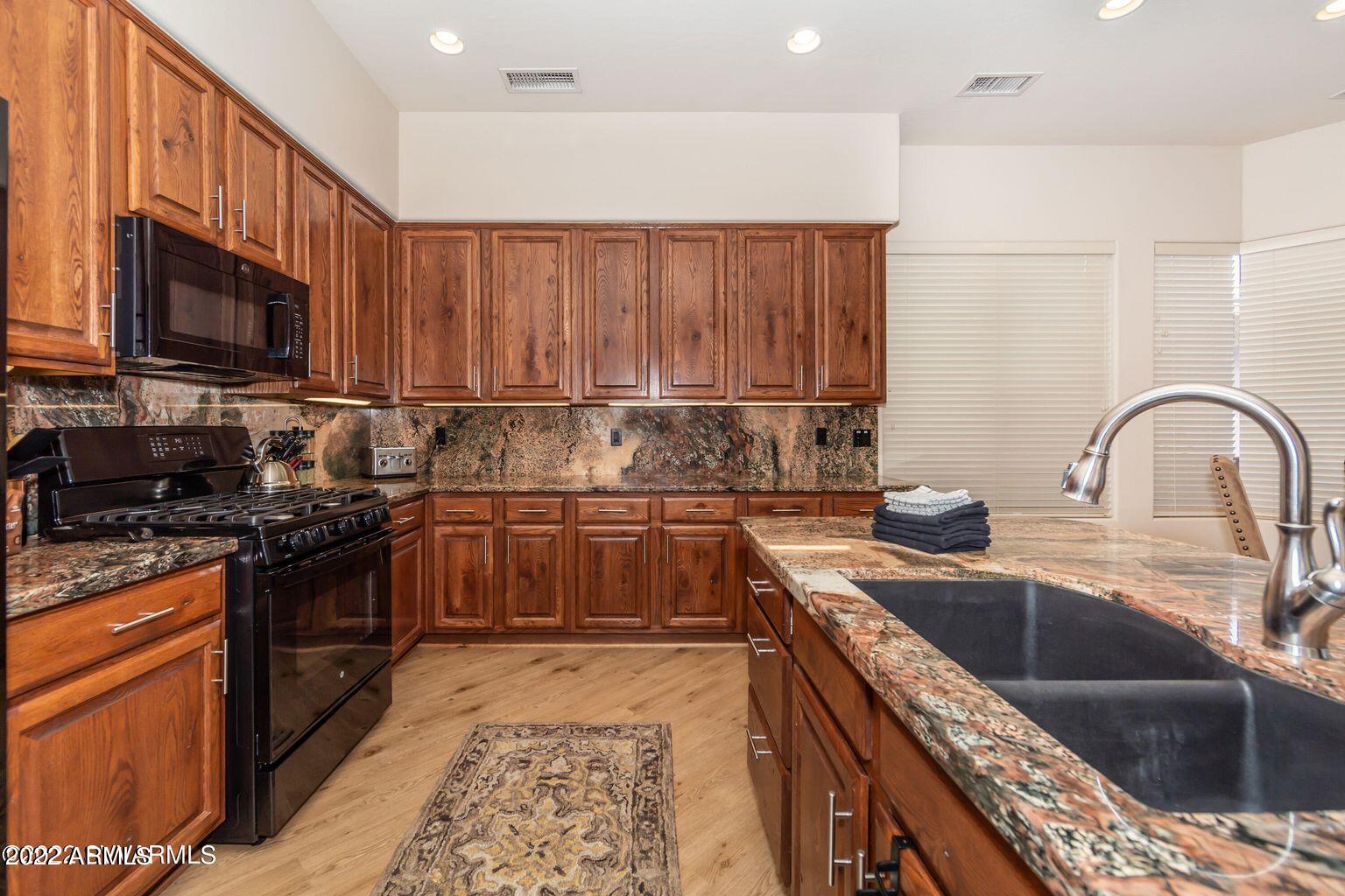22 Heritage Circle Sedona, AZ 86351 - Photo 12 of 36 Kitchen3