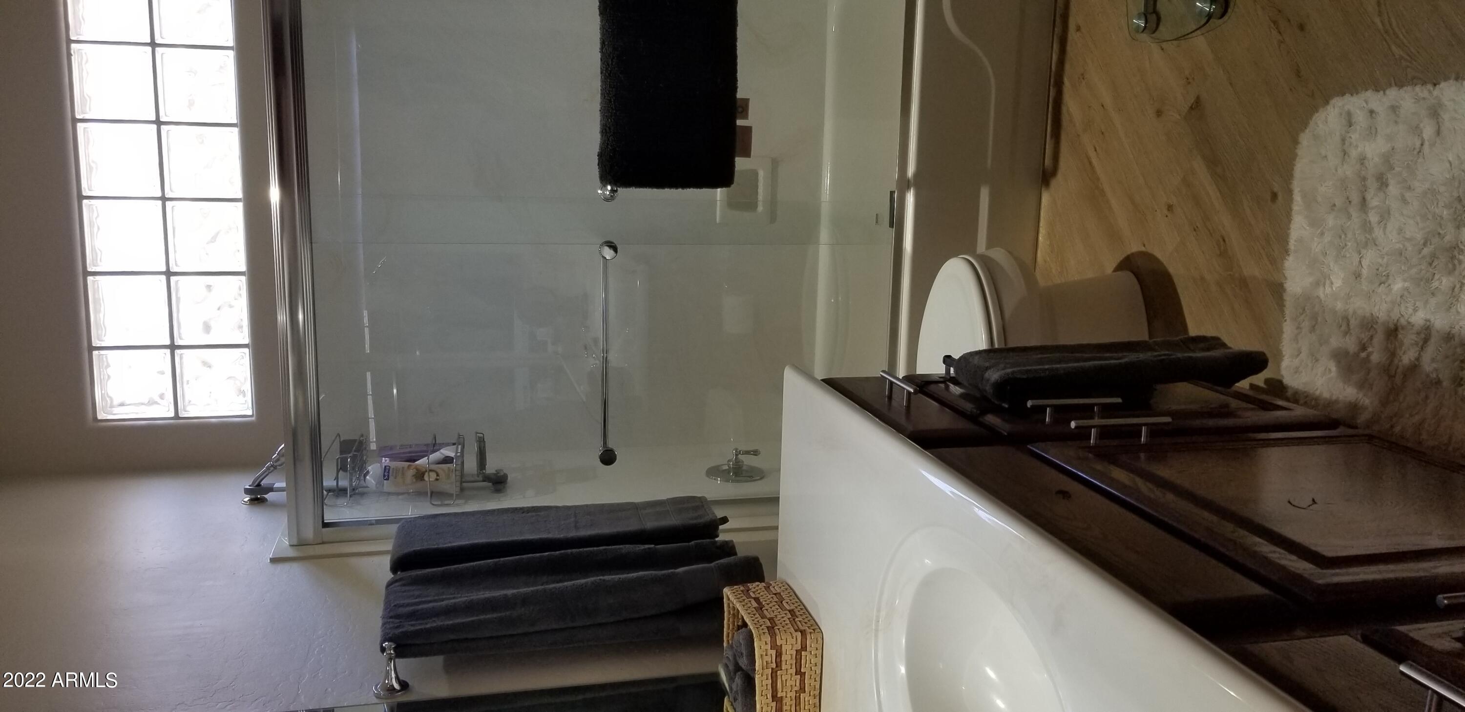 22 Heritage Circle Sedona, AZ 86351 - Photo 23 of 36 GuestBathroom