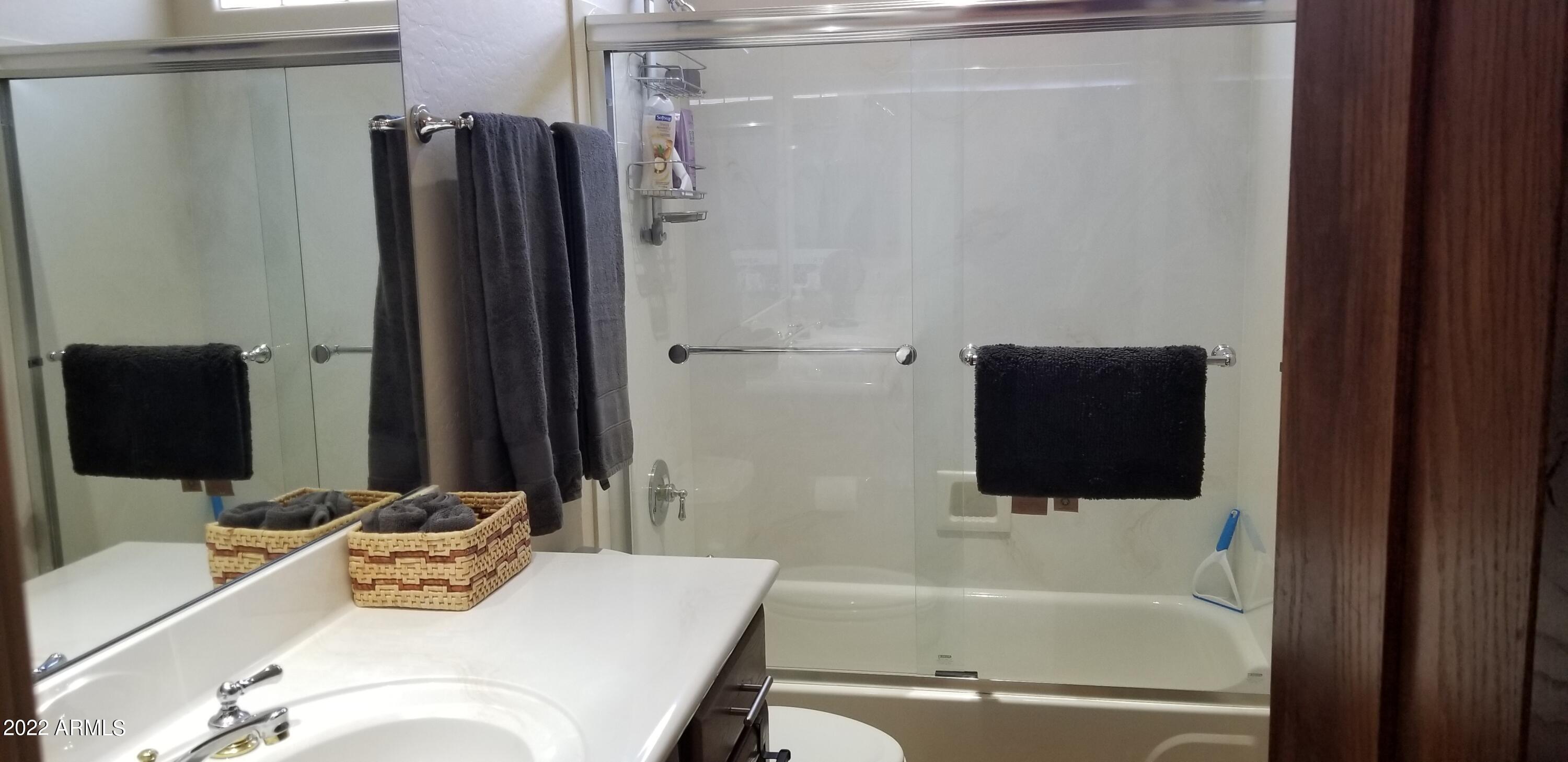 22 Heritage Circle Sedona, AZ 86351 - Photo 24 of 36 MoreGuestBathroom