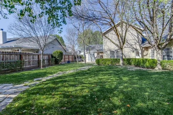 $649,900 | 166 Bedford Avenue, Clovis, CA 93611