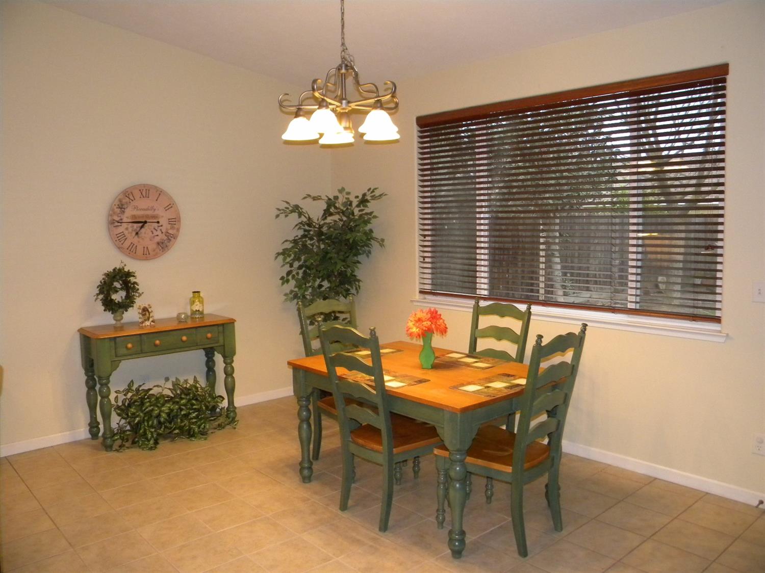 2285 East Duff Avenue Reedley, CA 93654 - Photo 20 of 28 Gallery Image 20