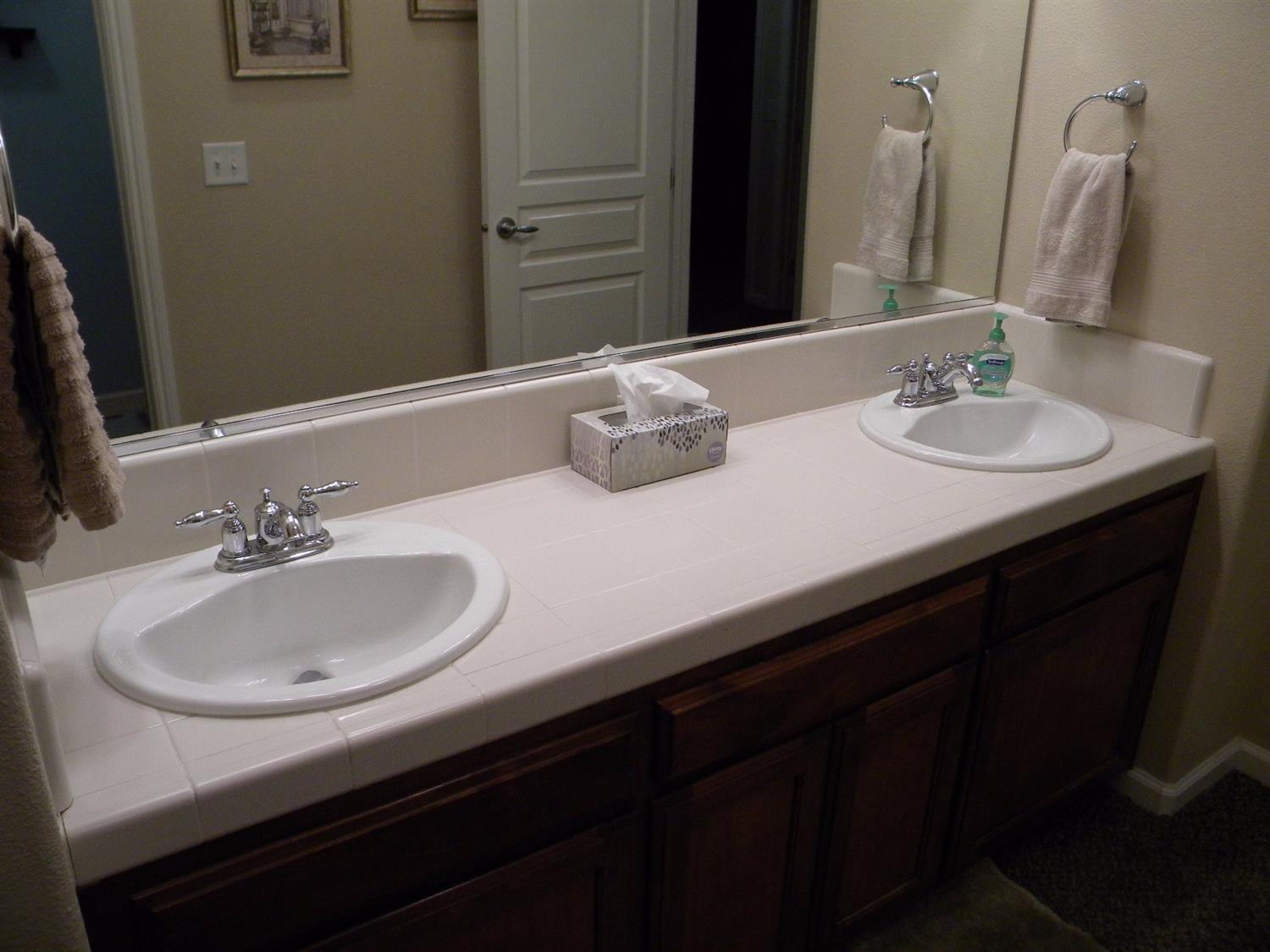 2285 East Duff Avenue Reedley, CA 93654 - Photo 25 of 28 Gallery Image 25