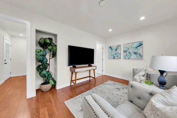 $1,099,000 | 1539 East San Fernando Street, San Jose, CA 95116