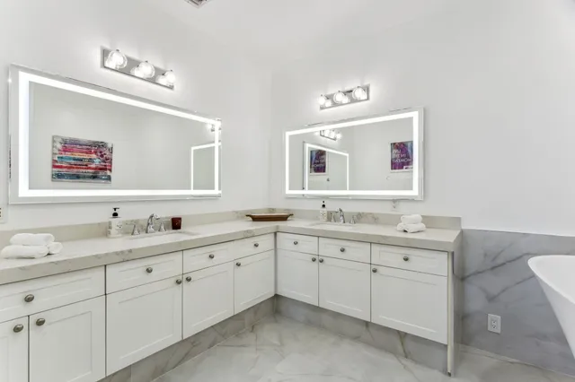 $6,500 | 3960 North Flagler Drive, Unit 402, West Palm Beach, FL 33407