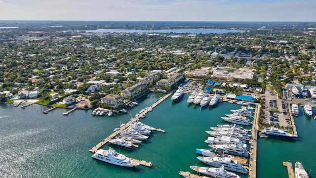 $6,500 | 3960 North Flagler Drive, Unit 402, West Palm Beach, FL 33407