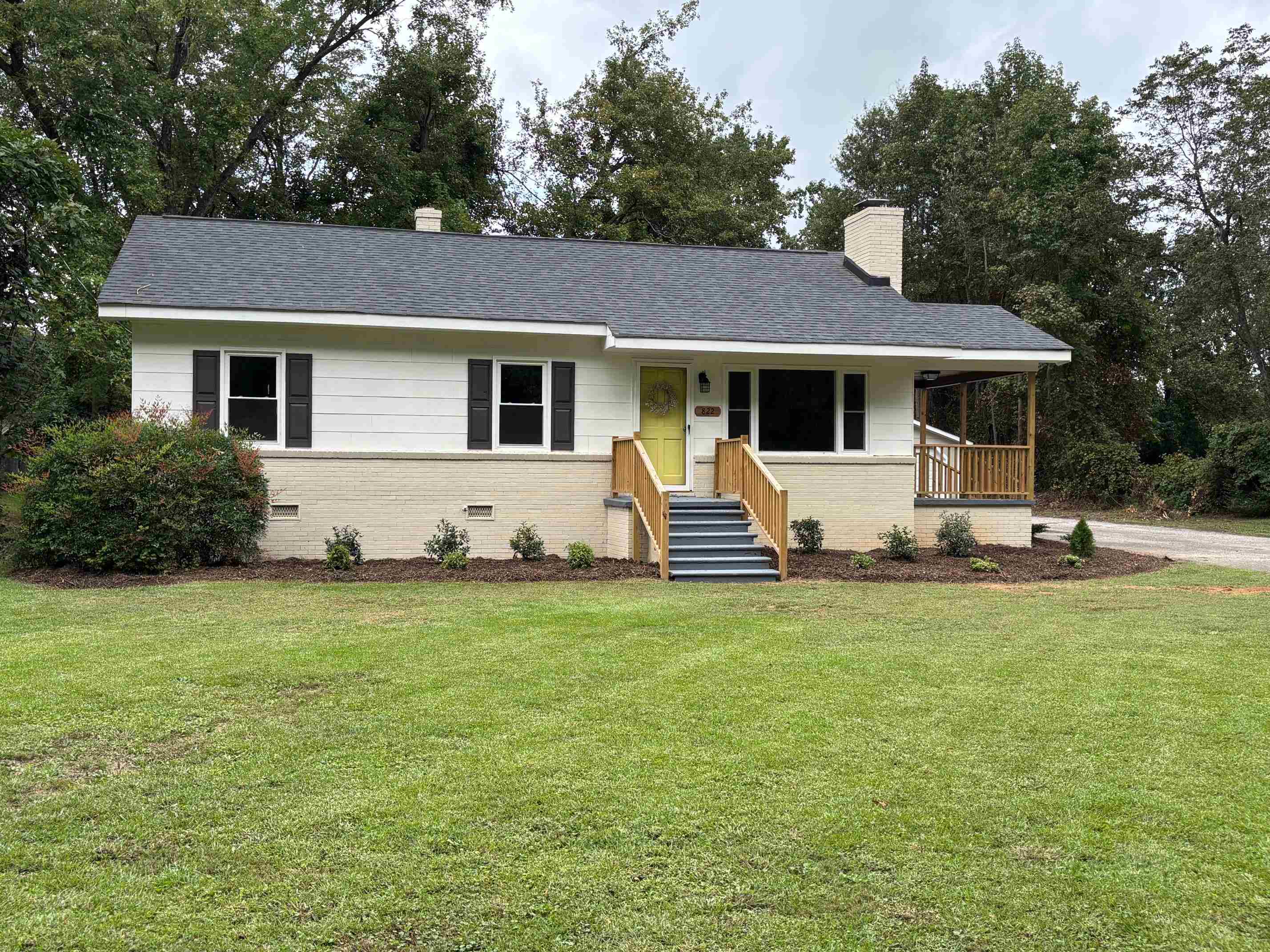 822 Floyd Rd Extension Spartanburg, SC 29307 - Photo 3 of 21