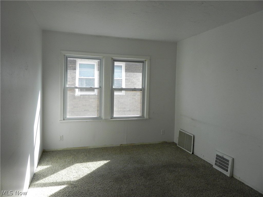 935 Stevenson Road Cleveland, OH 44110 - Photo 7 of 11