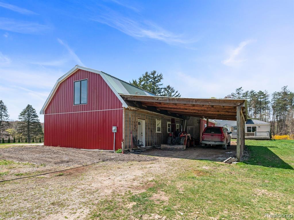 1652 Weaver Road Milford, MI 48381 - Photo 34 of 46