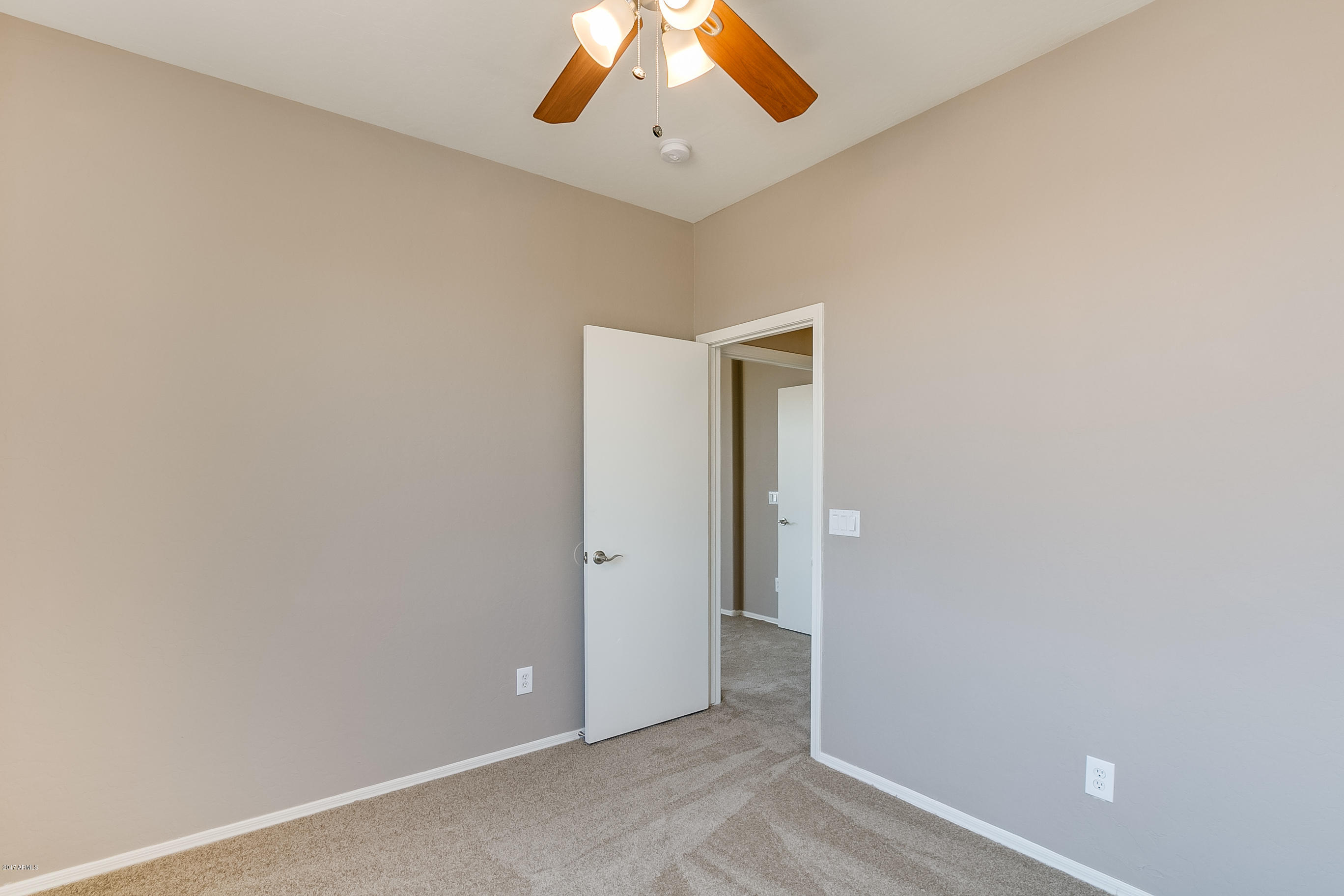 16233 West Miami Street Goodyear, AZ 85338 - Photo 14 of 16 Miami-033