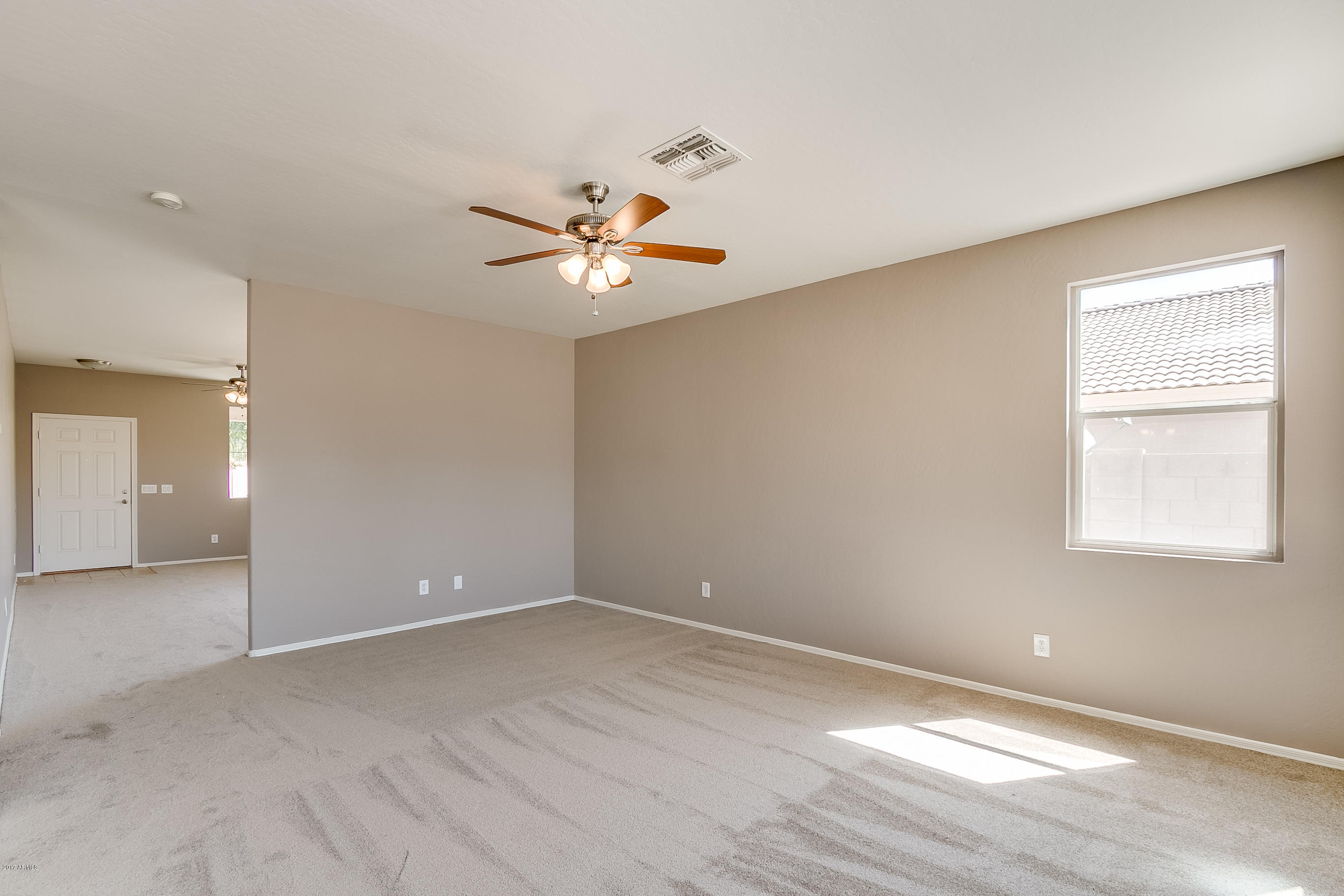 16233 West Miami Street Goodyear, AZ 85338 - Photo 3 of 16 Miami-012