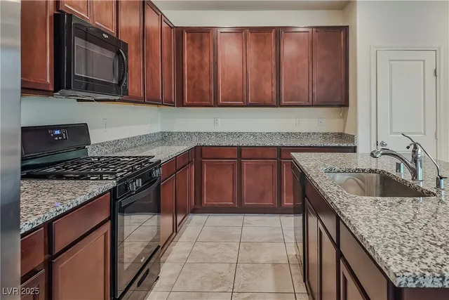 $1,995 | 3210 Brynley Avenue, Henderson, NV 89044