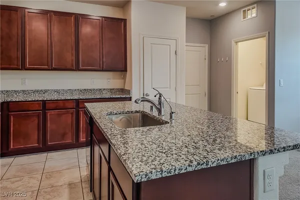 $1,995 | 3210 Brynley Avenue, Henderson, NV 89044
