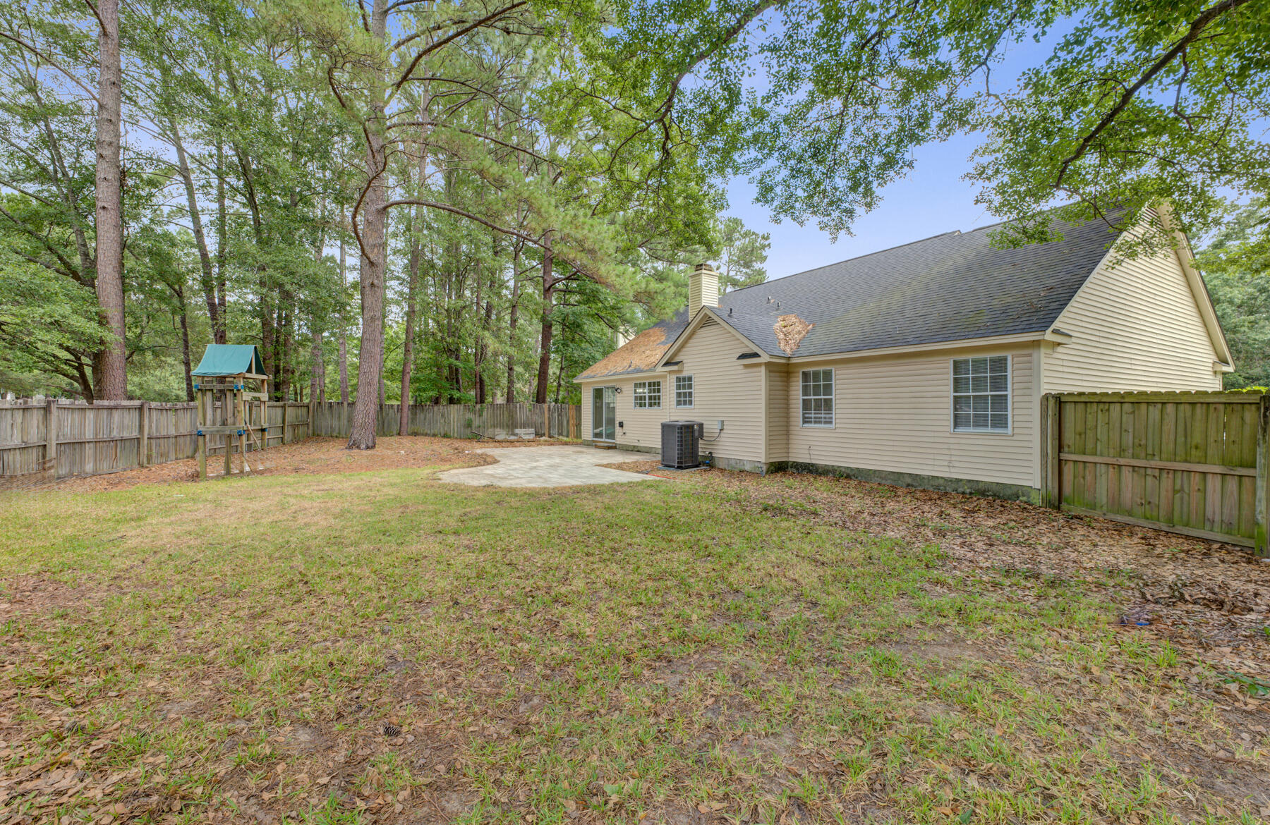 102 Raith Road Summerville, SC 29485 - Photo 25 of 27 102 Raith Rd, Summerville SC (22) edited