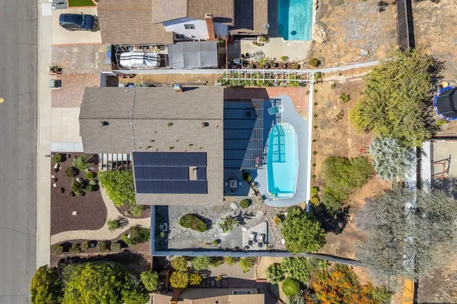 $1,399,000 | 13330 Canyon Back Lane, Poway, CA 92064