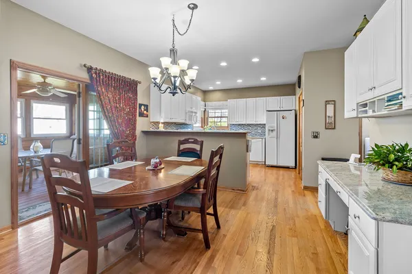 $925,000 | 41604 Hunt Club Road, Wadsworth, IL 60083