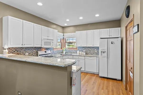 $925,000 | 41604 Hunt Club Road, Wadsworth, IL 60083