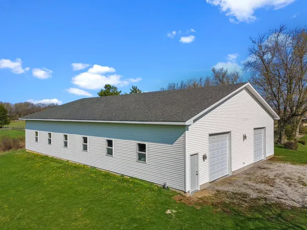 $925,000 | 41604 Hunt Club Road, Wadsworth, IL 60083
