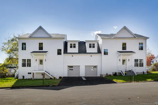 $749,000 | 183 Vesper Street, Fairfield, CT 06825