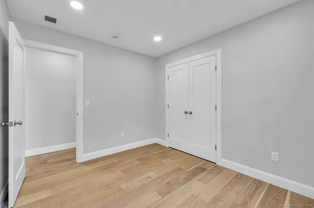 $815,000 | 183 Vesper Street, Fairfield, CT 06825