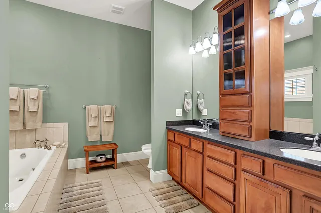 $400,000 | 1808 North Sawmill Lane, Muncie, IN 47304