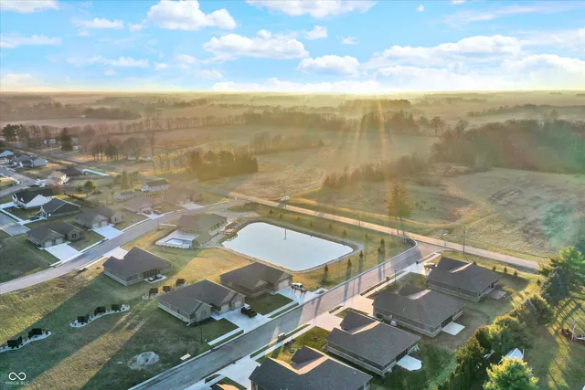 $400,000 | 1808 North Sawmill Lane, Muncie, IN 47304