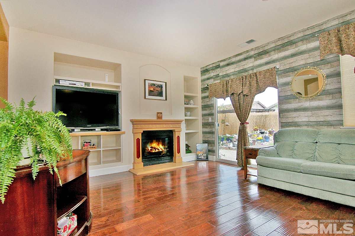 1797 Canyon Shadow Circle Reno, NV 89521 - Photo 4 of 24 Photo 4