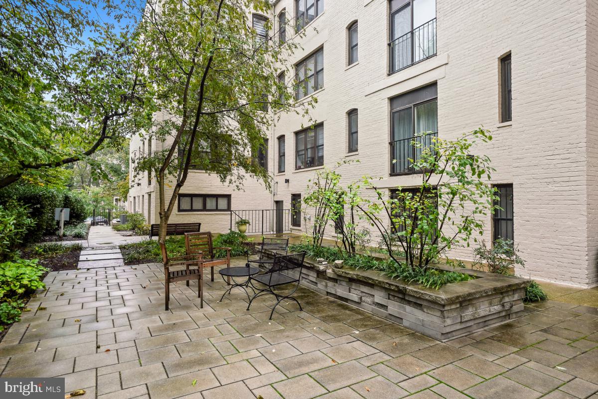 2630 Adams Mill Road Northwest, Unit 304 Washington, DC 20009 - Photo 23 of 24