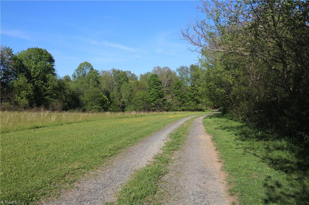 227 Reece Road Southwest Willis, VA 24380 - Photo 2 of 27