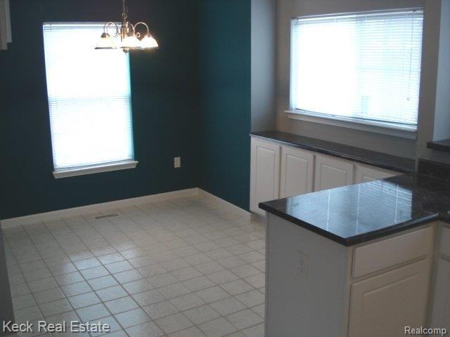22668 Goddard Road Taylor, MI 48180 - Photo 4 of 6 22668 Goddard 006